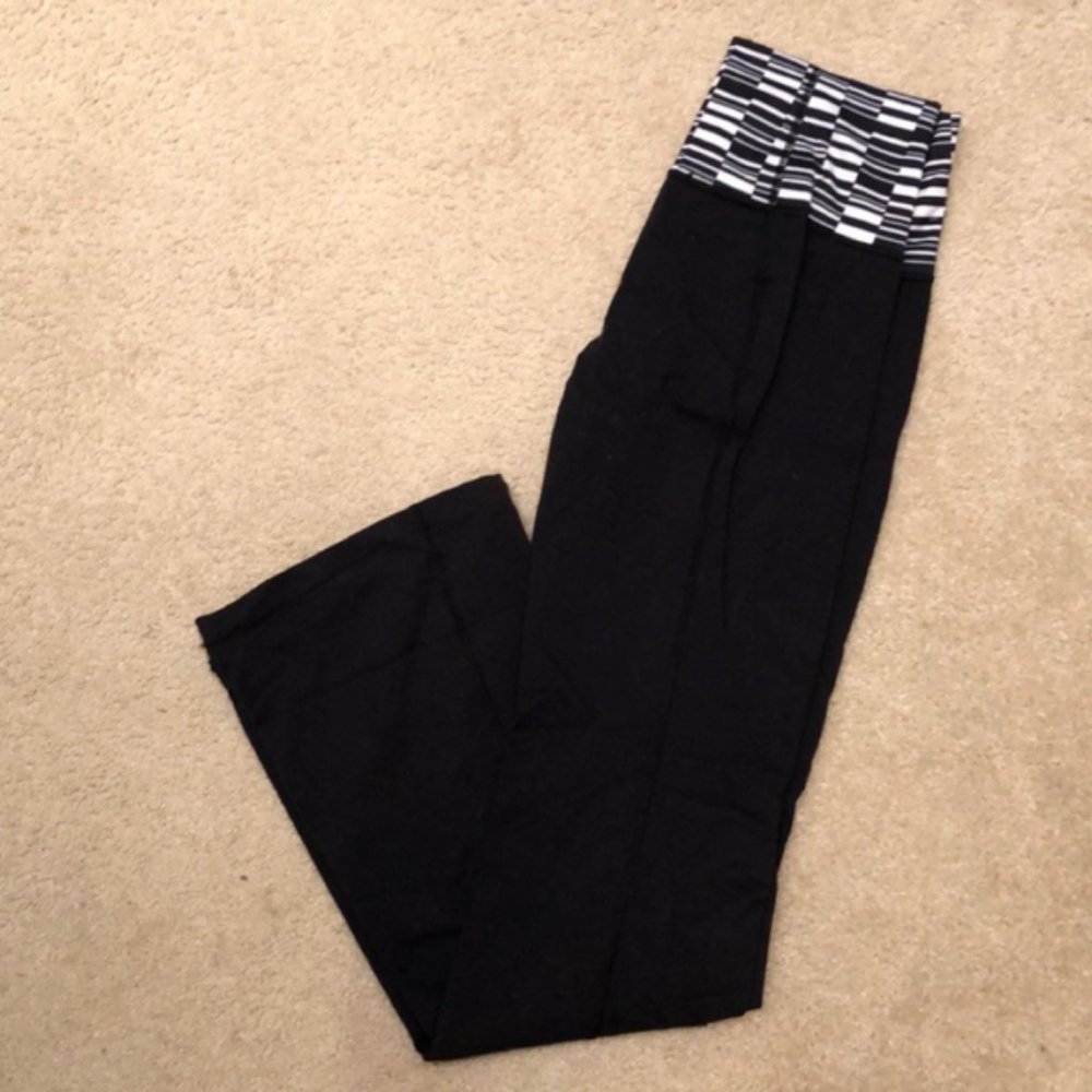 Lululemon Wunder Under Boot Cut Hight Rise